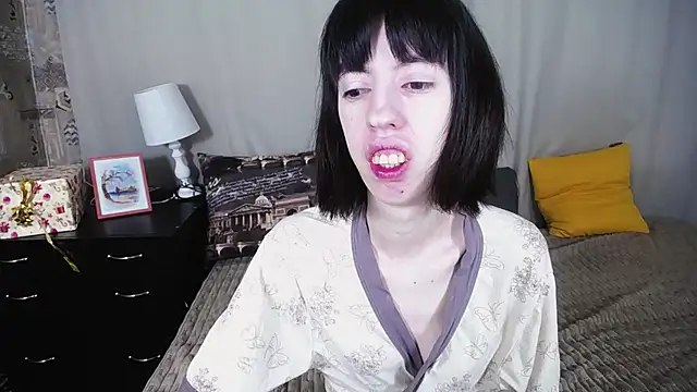 Snapshot of Unusual_G chatting on 02/03/25, 06:13 Unusual G online show from 02/03/25, 06:13