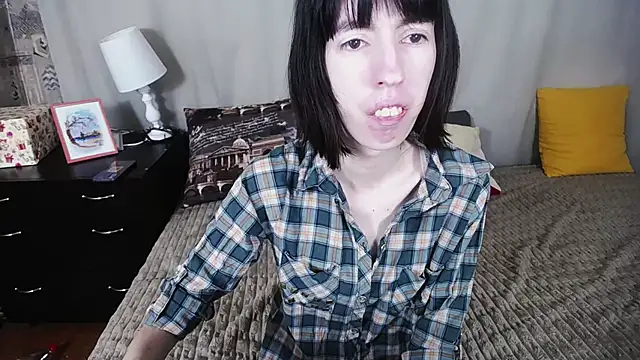 Snapshot of Unusual_G chatting on 02/07/25, 06:24 Unusual G online show from 02/07/25, 06:24