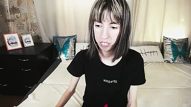 Snapshot of Unusual_G chatting on 09/12/25, 06:02 Unusual G online show from 09/12/25, 06:02