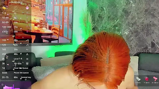 Emmaa Saenz  online show from 01/12/25, 02:03