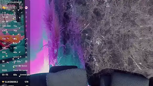 Emmaa Saenz  online show from 02/06/25, 12:54