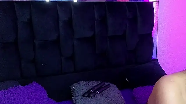 agatha lovee online show from 09/10/25, 05:46