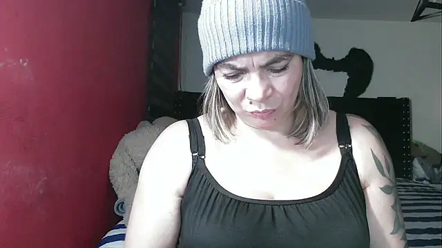 charlotedoll online show from 02/08/26, 01:42