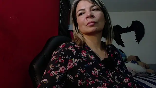 charlotedoll online show from 05/12/26, 10:51