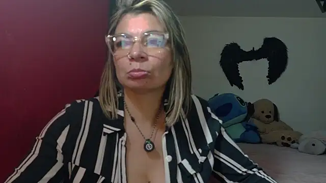 charlotedoll online show from 06/22/26, 03:25