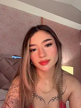 Snapshot of Arianavillada chatting on 02/15/26, 03:36 Arianavillada online show from 02/15/26, 03:36