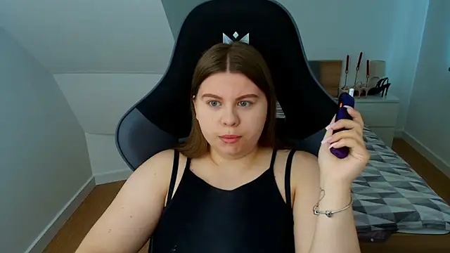 AbbyPleasure online show from 06/15/26, 11:01