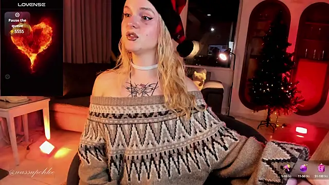 misschloe   online show from 12/12/24, 11:14