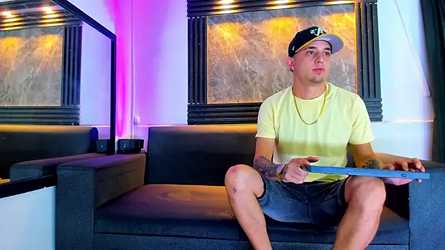 liam genner  online show from 09/13/25, 07:57