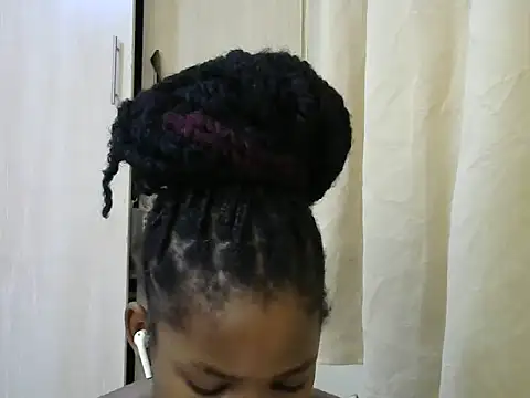 queen-sasha online show from 03/16/25, 01:17