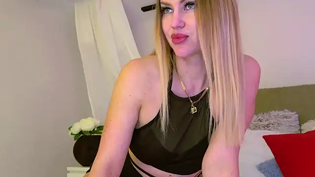 LuisaSin online show from 01/17/25, 02:39