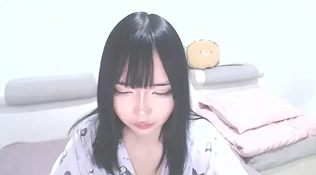 Snapshot of your_angela chatting on 03/14/25, 12:29 your angela online show from 03/14/25, 12:29