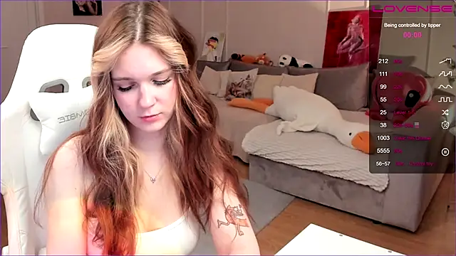 Snapshot of Frau_Lina chatting on 03/06/26, 04:14 Frau Lina online show from 03/06/26, 04:14