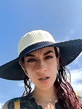 Snapshot of Liilith_goddess_ chatting on 01/07/25, 07:17 Liilith goddess online show from 01/07/25, 07:17