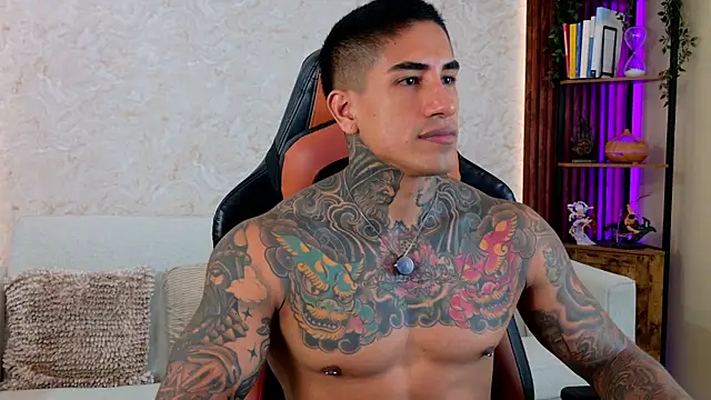 AdanReilly online show from 05/09/26, 03:50