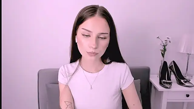EmilyDarling online show from 04/30/26, 08:57