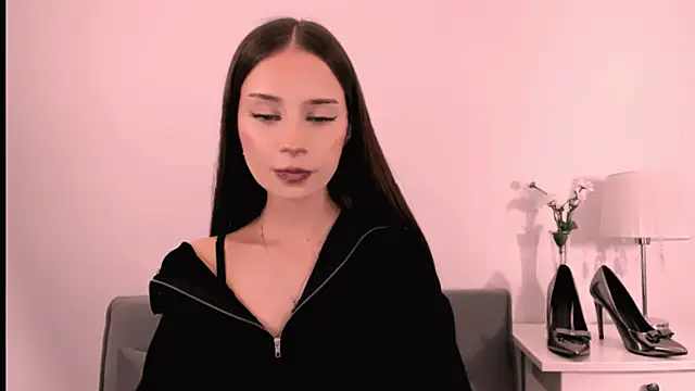 EmilyDarling online show from 05/11/26, 08:06