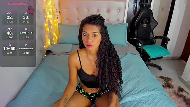 Snapshot of tefy-cardona chatting on 02/25/26, 03:32 tefy-cardona online show from 02/25/26, 03:32