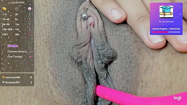 Snapshot of charlotte01__ chatting on 03/14/25, 01:24 charlotte01 online show from 03/14/25, 01:24