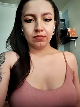 Snapshot of Paudelatorre chatting on 02/21/25, 04:26 Paudelatorre online show from 02/21/25, 04:26