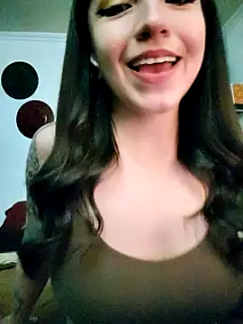 Snapshot of Paudelatorre chatting on 03/08/25, 12:55 Paudelatorre online show from 03/08/25, 12:55