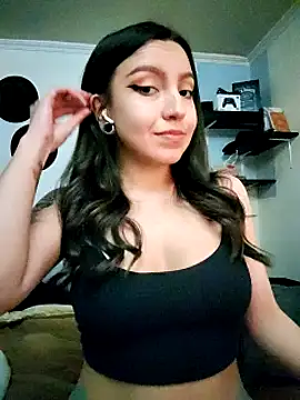 Snapshot of Paudelatorre chatting on 03/15/25, 01:08 Paudelatorre online show from 03/15/25, 01:08