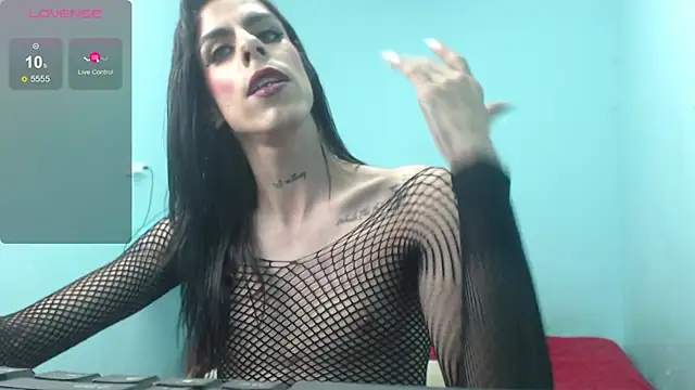 Snapshot of Aleja_Nauthy chatting on 02/11/25, 02:57 Aleja Nauthy online show from 02/11/25, 02:57