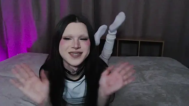 Snapshot of Sexpired_Princess chatting on 12/29/24, 12:52 Sexpired Princess online show from 12/29/24, 12:52