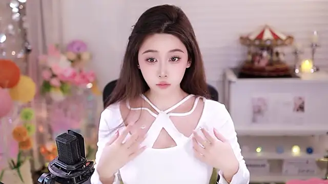 Snapshot of SleepArtist chatting on 01/06/26, 08:51 SleepArtist online show from 01/06/26, 08:51