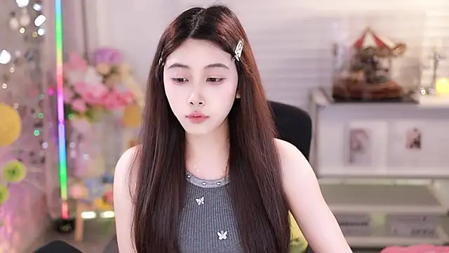 Snapshot of SleepArtist chatting on 03/05/26, 02:13 SleepArtist online show from 03/05/26, 02:13