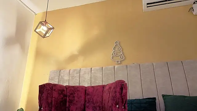 Snapshot of lexyfyre chatting on 02/20/26, 12:49 lexyfyre online show from 02/20/26, 12:49