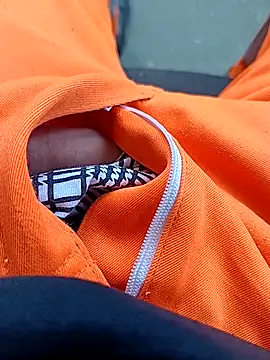 Snapshot of vadszex31 chatting on 10/21/25, 07:20 vadszex31 online show from 10/21/25, 07:20