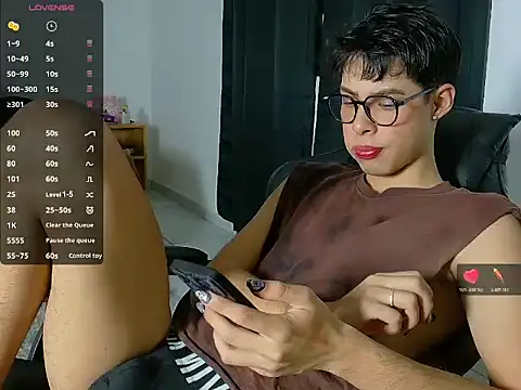 Snapshot of Jacotnk chatting on 12/21/25, 03:24 Jacotnk online show from 12/21/25, 03:24