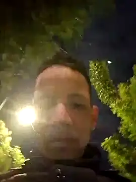 andresperezf online show from 11/05/25, 06:02