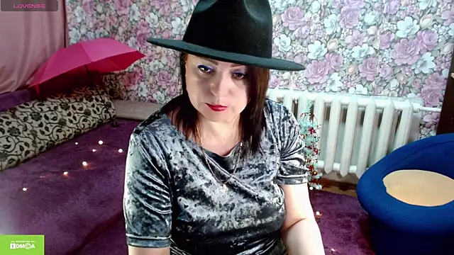 Julia-ru online show from 11/25/25, 08:53