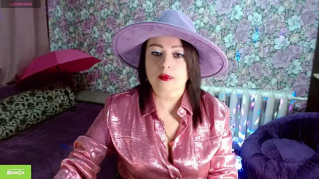 Julia-ru online show from 12/16/25, 01:21