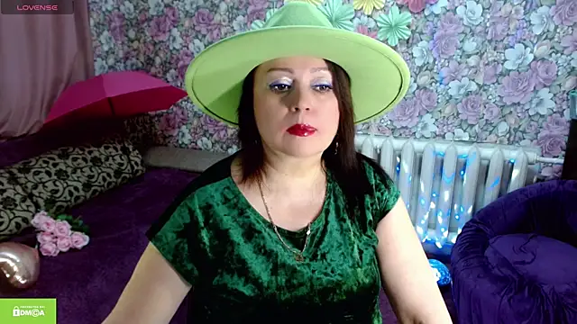 Snapshot of Julia-ru chatting on 02/17/26, 09:21 Julia-ru online show from 02/17/26, 09:21