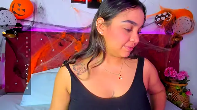 Abril Gomez06 online show from 10/31/25, 03:29