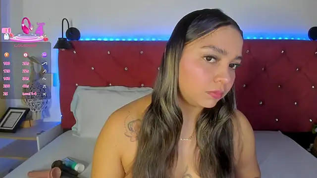 Abril Gomez06 online show from 12/16/25, 07:41