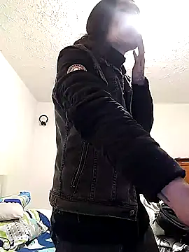 Snapshot of camilo28casas chatting on 03/20/26, 10:42 camilo28casas online show from 03/20/26, 10:42