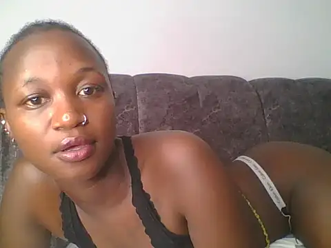 Snapshot of MissLilly1 chatting on 12/04/24, 03:15 MissLilly1 online show from 12/04/24, 03:15