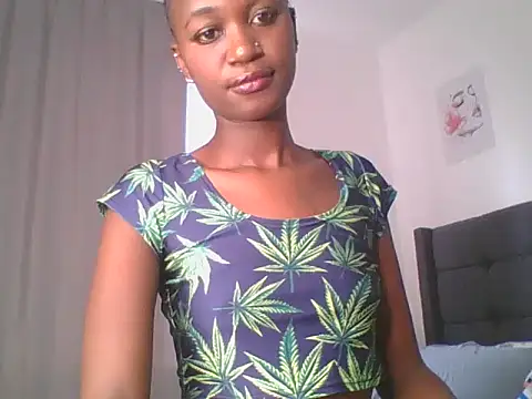 Snapshot of MissLilly1 chatting on 01/14/26, 06:19 MissLilly1 online show from 01/14/26, 06:19