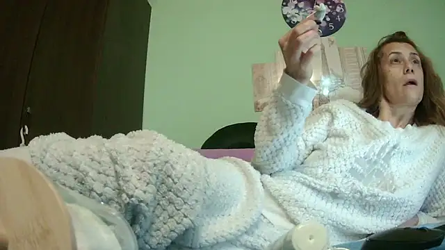 Snapshot of SexyGioconda chatting on 05/18/26, 08:20 SexyGioconda online show from 05/18/26, 08:20
