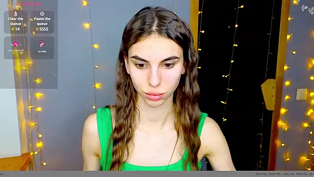 Snapshot of EmmyGreans chatting on 01/23/25, 12:41 EmmyGreans online show from 01/23/25, 12:41