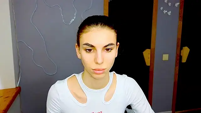 Snapshot of EmmyGreans chatting on 02/04/25, 12:55 EmmyGreans online show from 02/04/25, 12:55