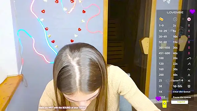 Snapshot of EmmyGreans chatting on 02/12/25, 03:49 EmmyGreans online show from 02/12/25, 03:49