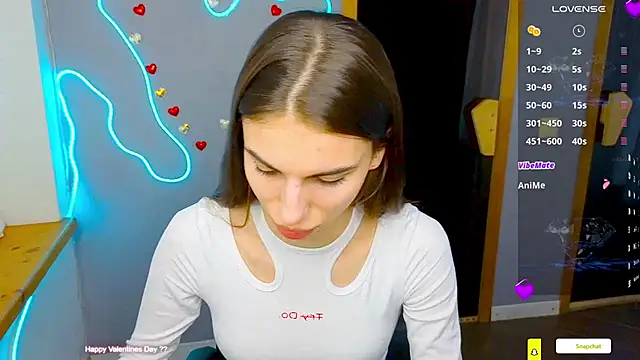 Snapshot of EmmyGreans chatting on 02/18/25, 01:00 EmmyGreans online show from 02/18/25, 01:00