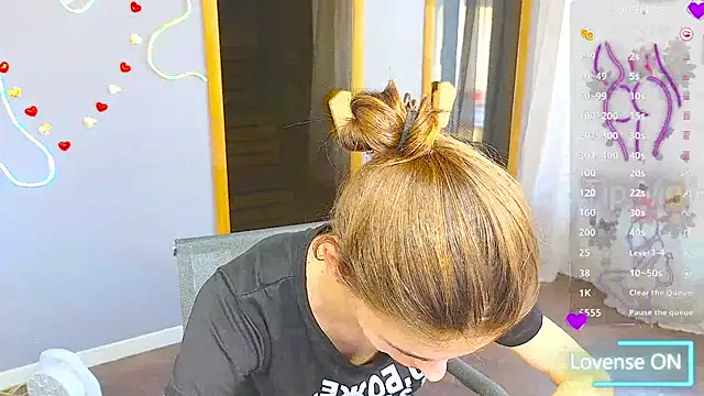 Snapshot of EmmyGreans chatting on 03/01/25, 09:40 EmmyGreans online show from 03/01/25, 09:40