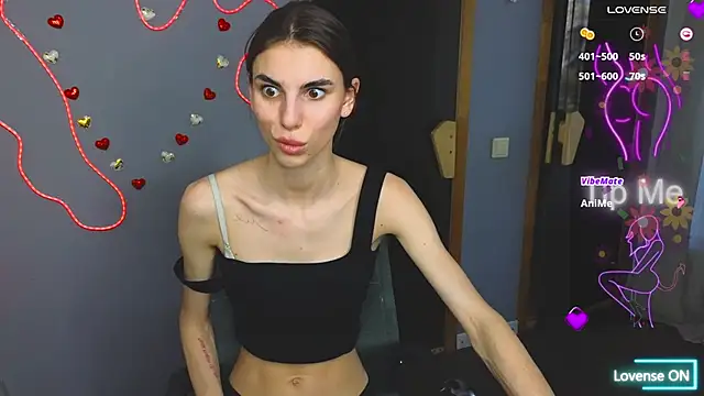 Snapshot of EmmyGreans chatting on 03/06/25, 12:41 EmmyGreans online show from 03/06/25, 12:41