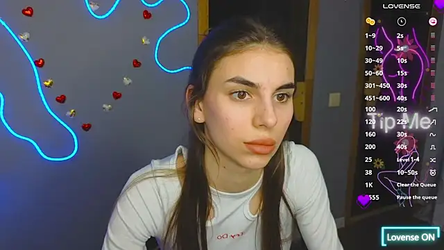 Snapshot of EmmyGreans chatting on 03/13/25, 03:39 EmmyGreans online show from 03/13/25, 03:39